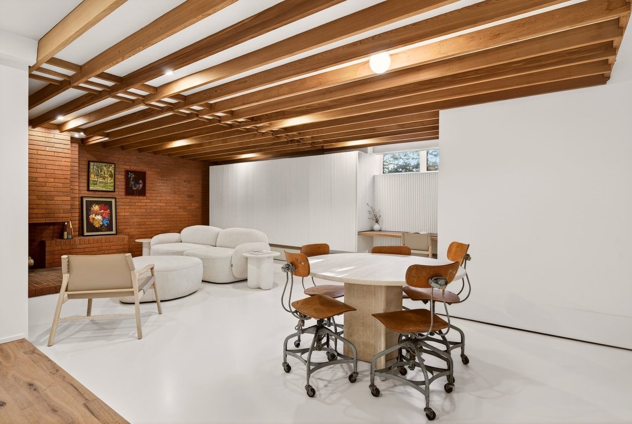 Inspiring MCM Residence