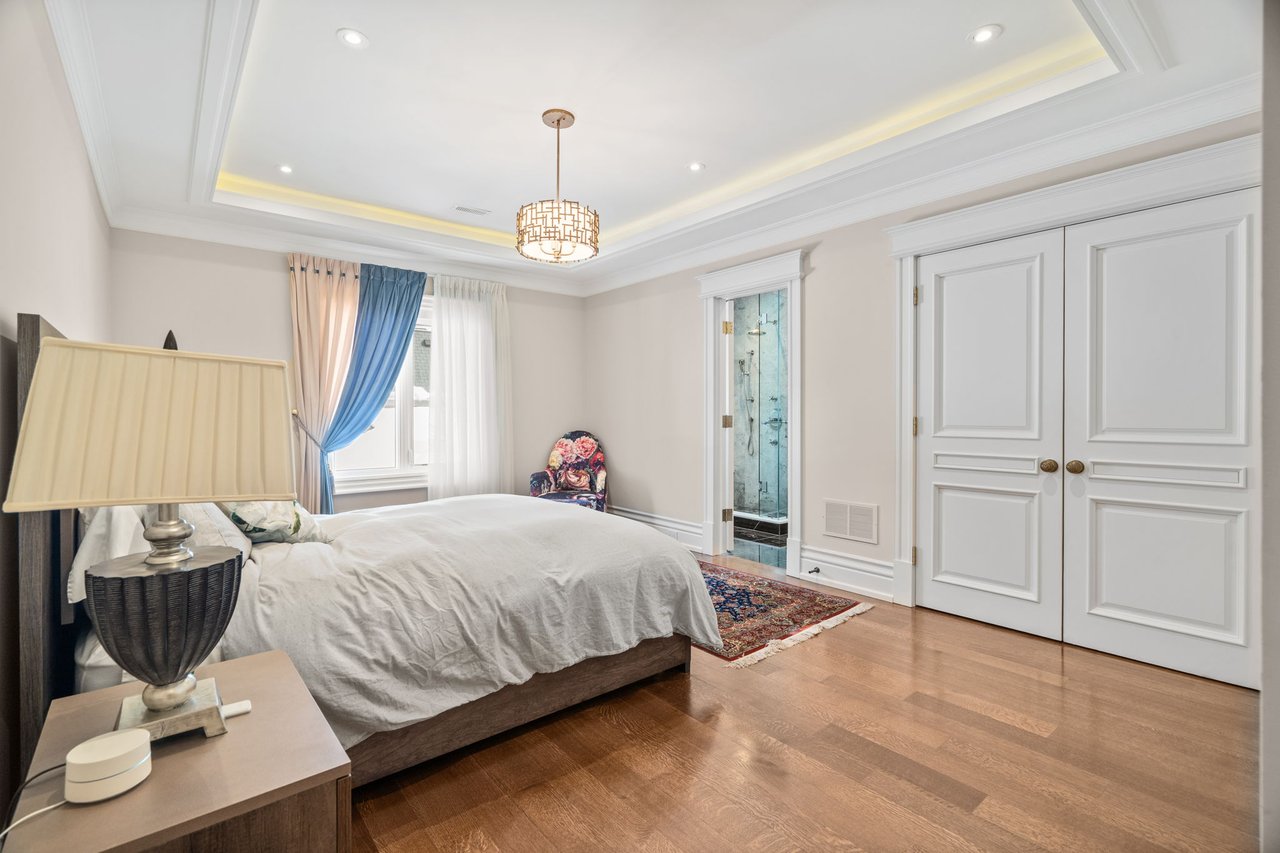 A Rare Ravine Estate