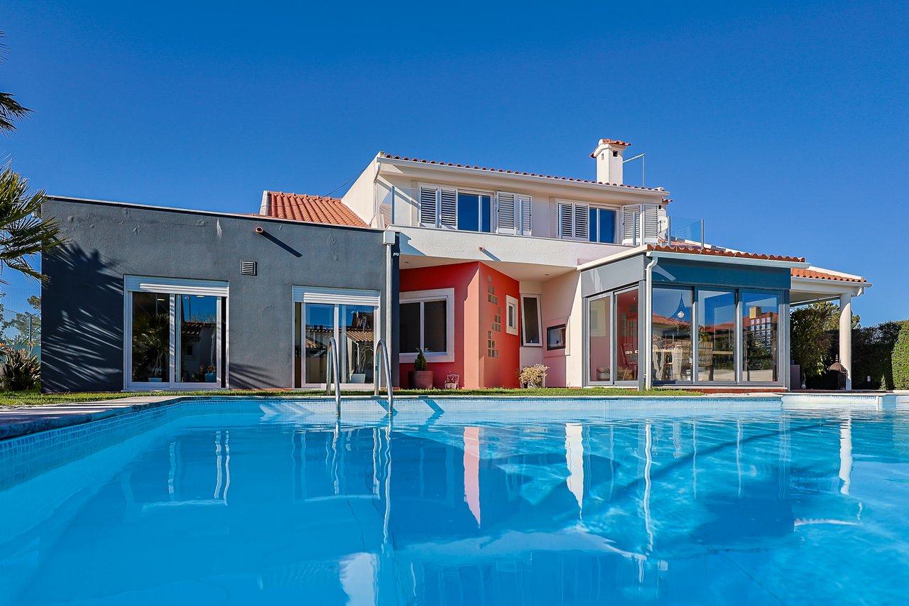 Exclusive 4,000 m² Estate in Azeitão with Tennis Court, Spa & Approved Development Project