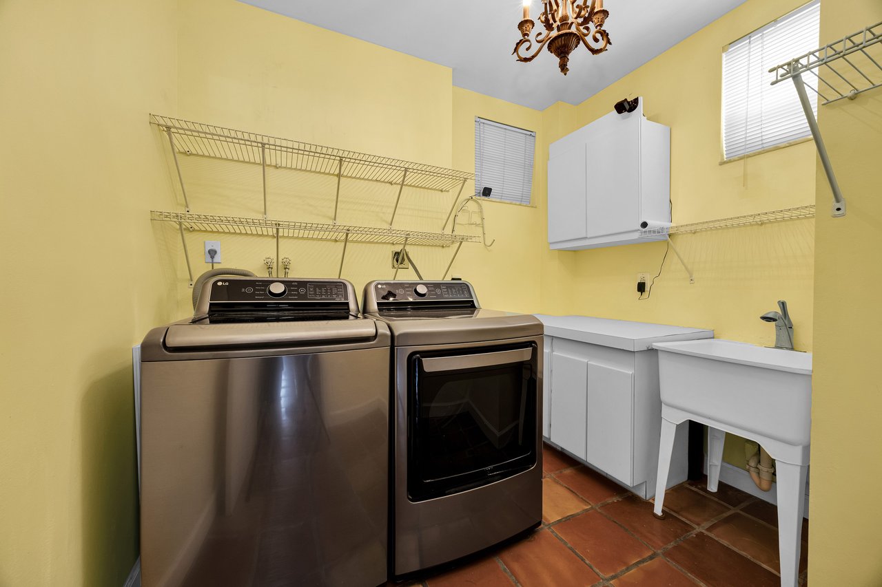Tri-Level Townhome in the Heart of South Miami