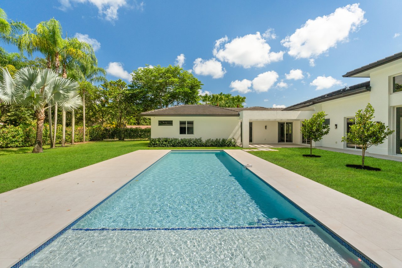 A Modern Miami Estate