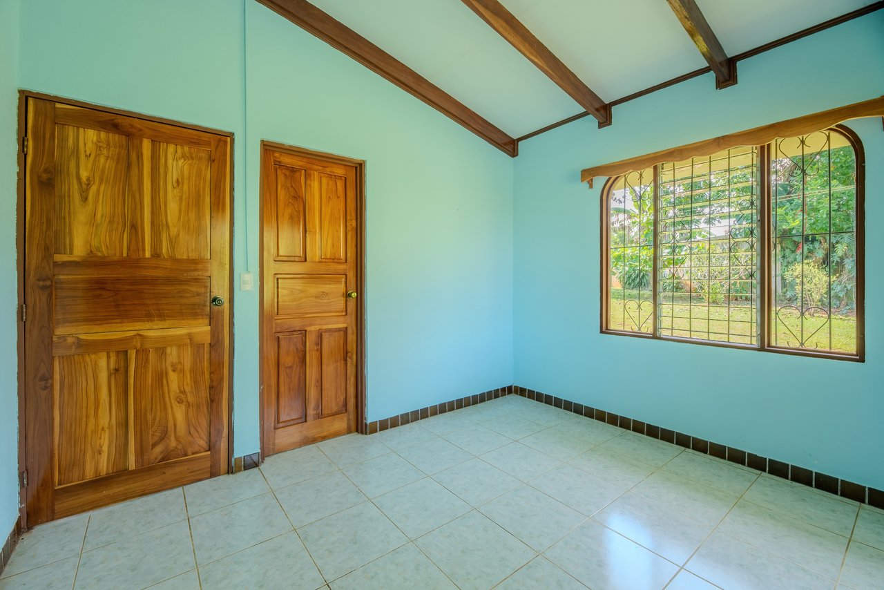Vista Serena, beautiful House surrounded by nature in Villa Nueva de Quepos