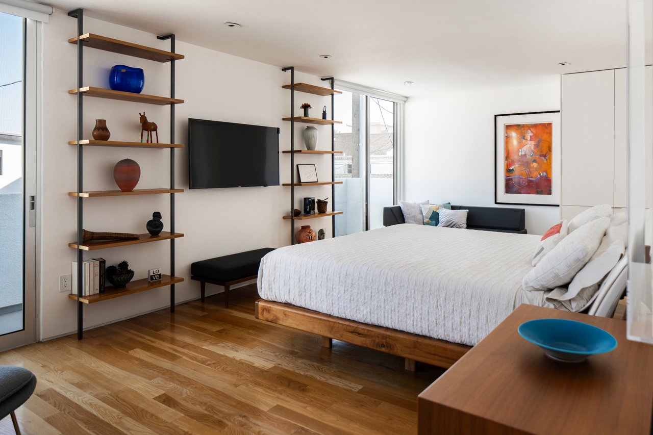 34 S Venice Blvd Unit: 2, Venice 
