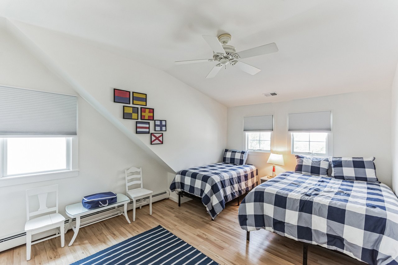 #26 Spacious Shore Colonial