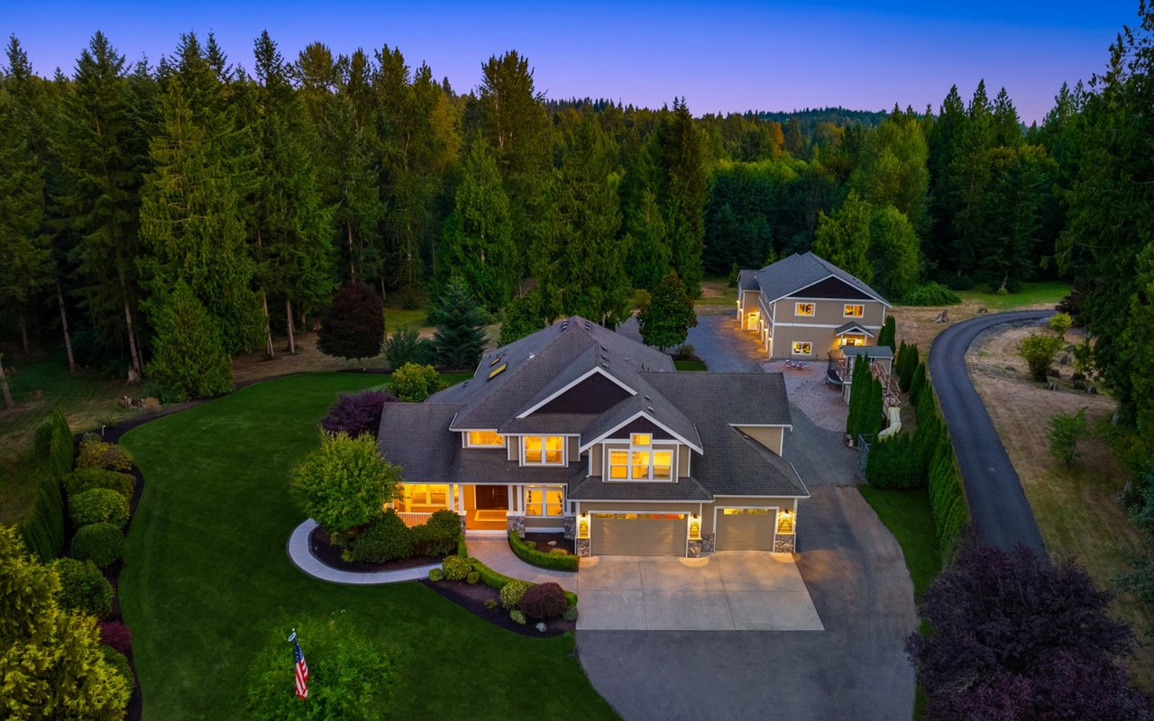 Exploring High-End Homes in Snohomish to Find the Right Match