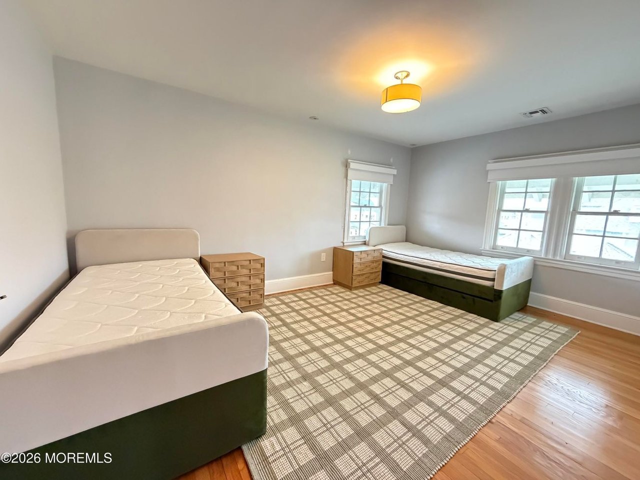 125 Cedar Ave