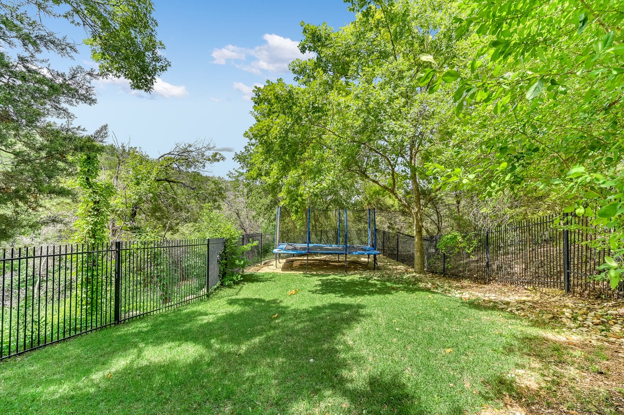 Estate on Waterbank