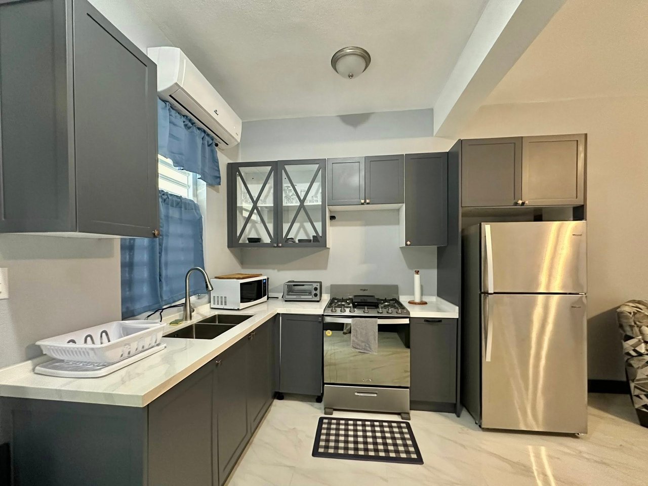 1048 Meyers Estate 1 Bedroom Apartment