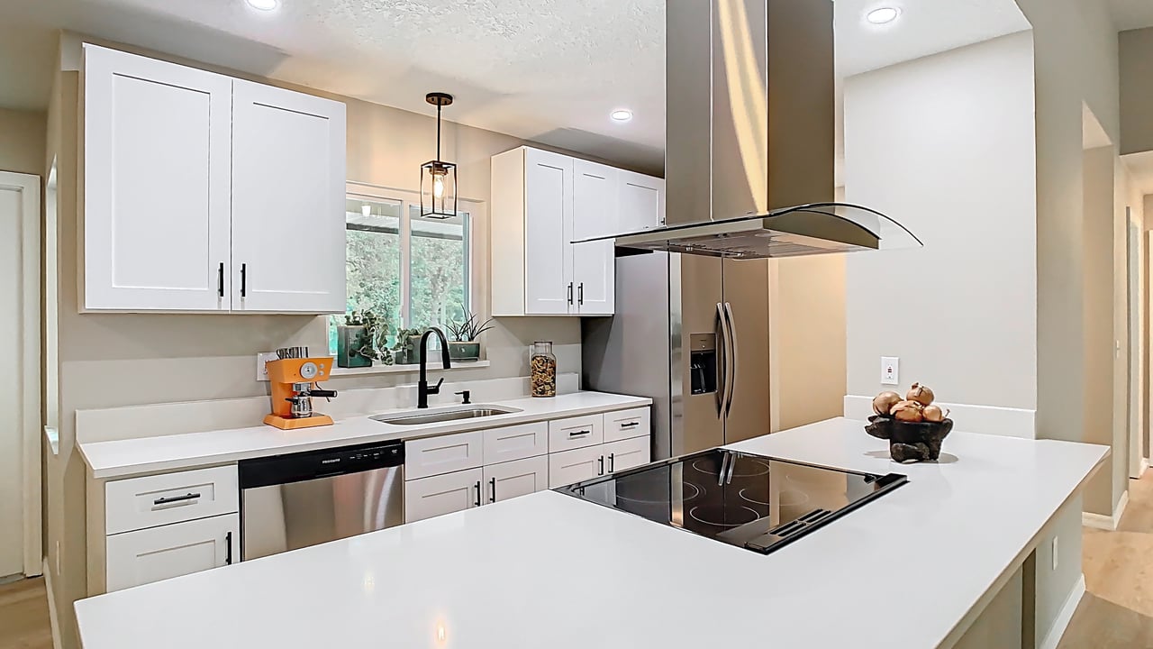 Spacious Open Concept Home in Winter Springs