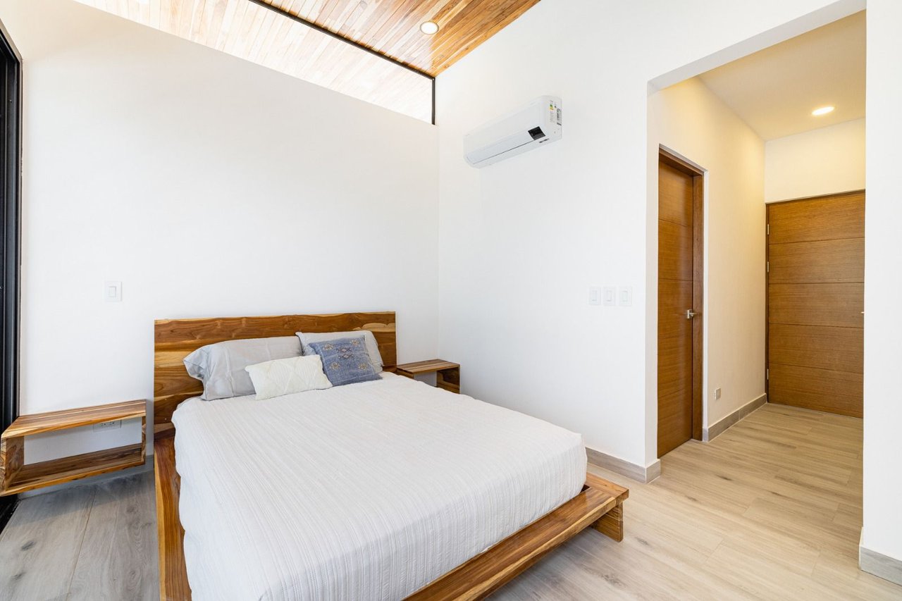 Casa AmberJack | Modern Elegance & Prime Investment in Surfside, Playa Potrero