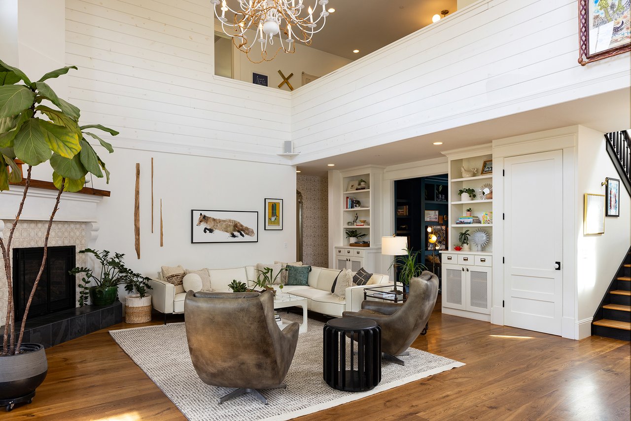 Honey Hill - 365 Race Horse Ln