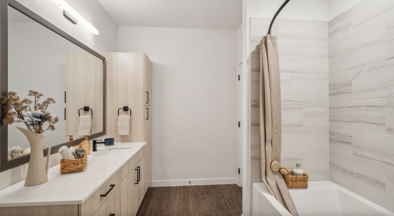 Enjoy 10 Weeks Free on all Units! Plus $1,000 Look & Lease Special!