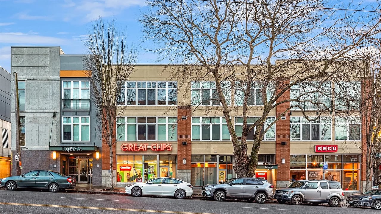 17 W Mercer St #4
