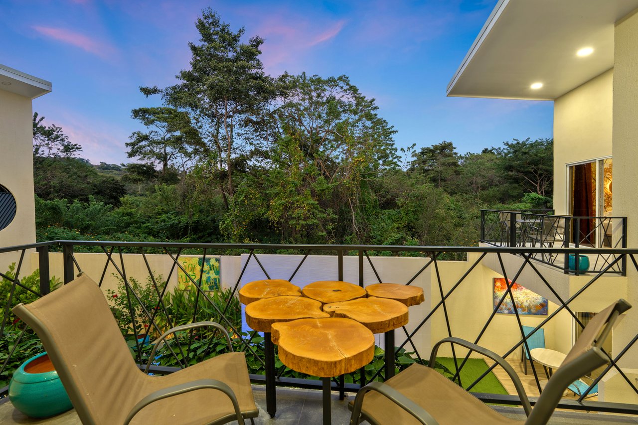 Pierre & Colors | Prime Corner Lot | Turnkey Income Property