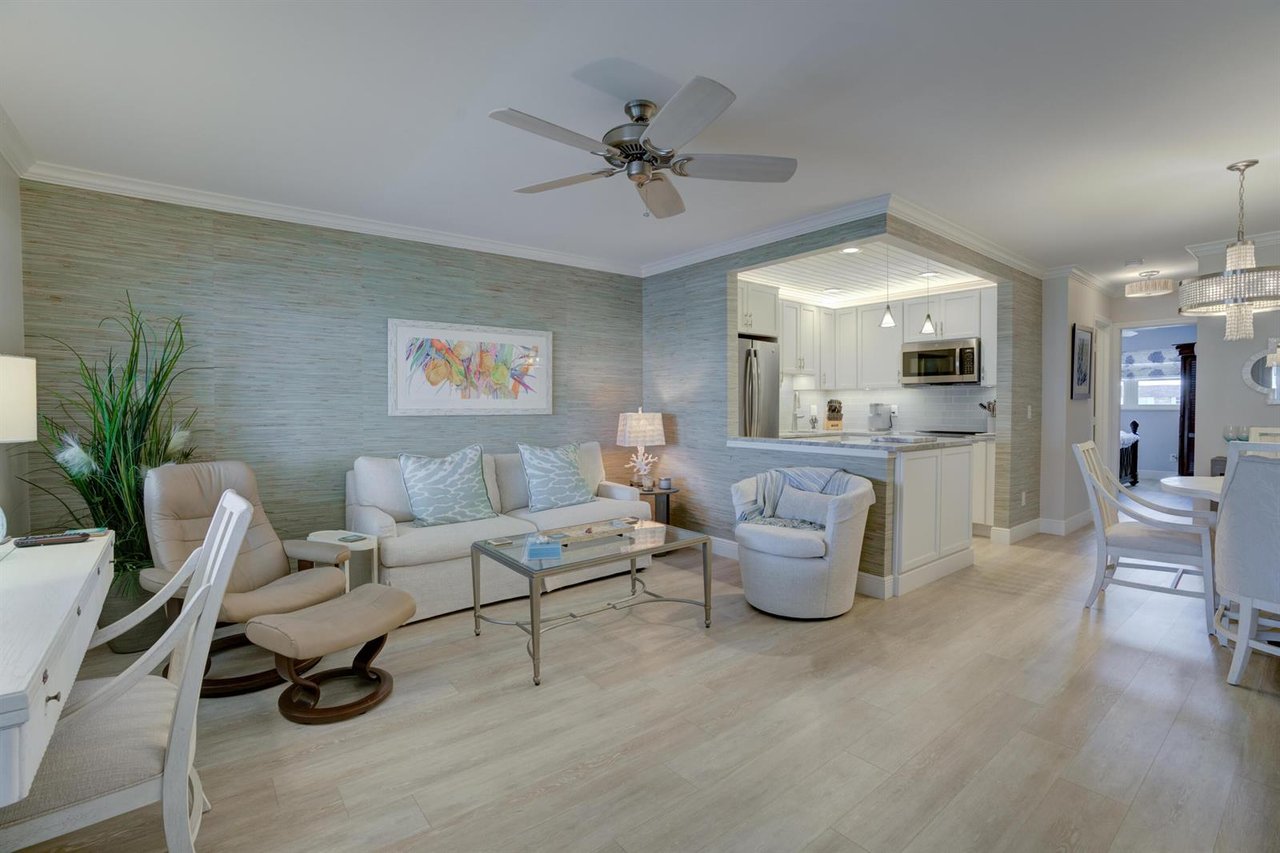 111 Shore Court Ct # 305