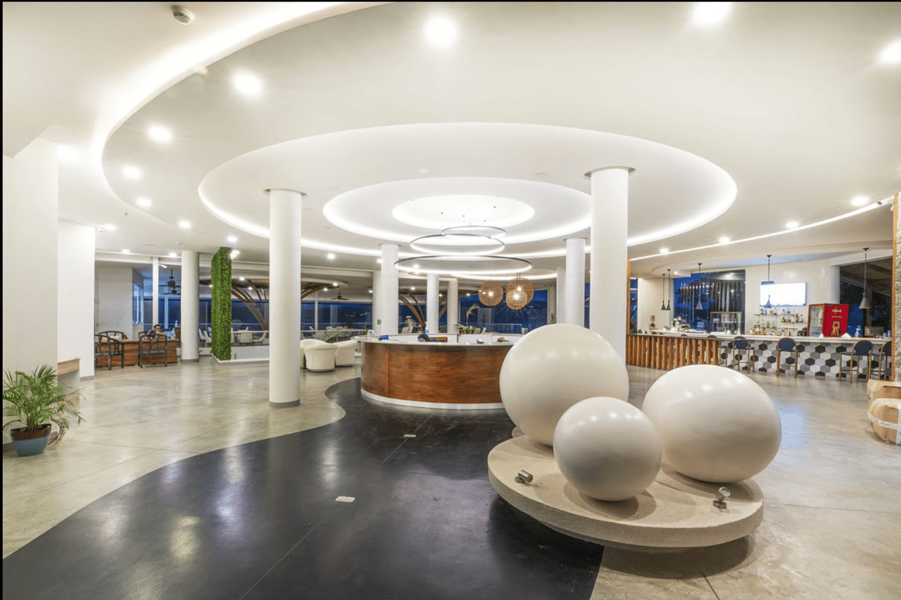 Dunama Flamingo Oceanfront Boutique Hotel & Casino 
