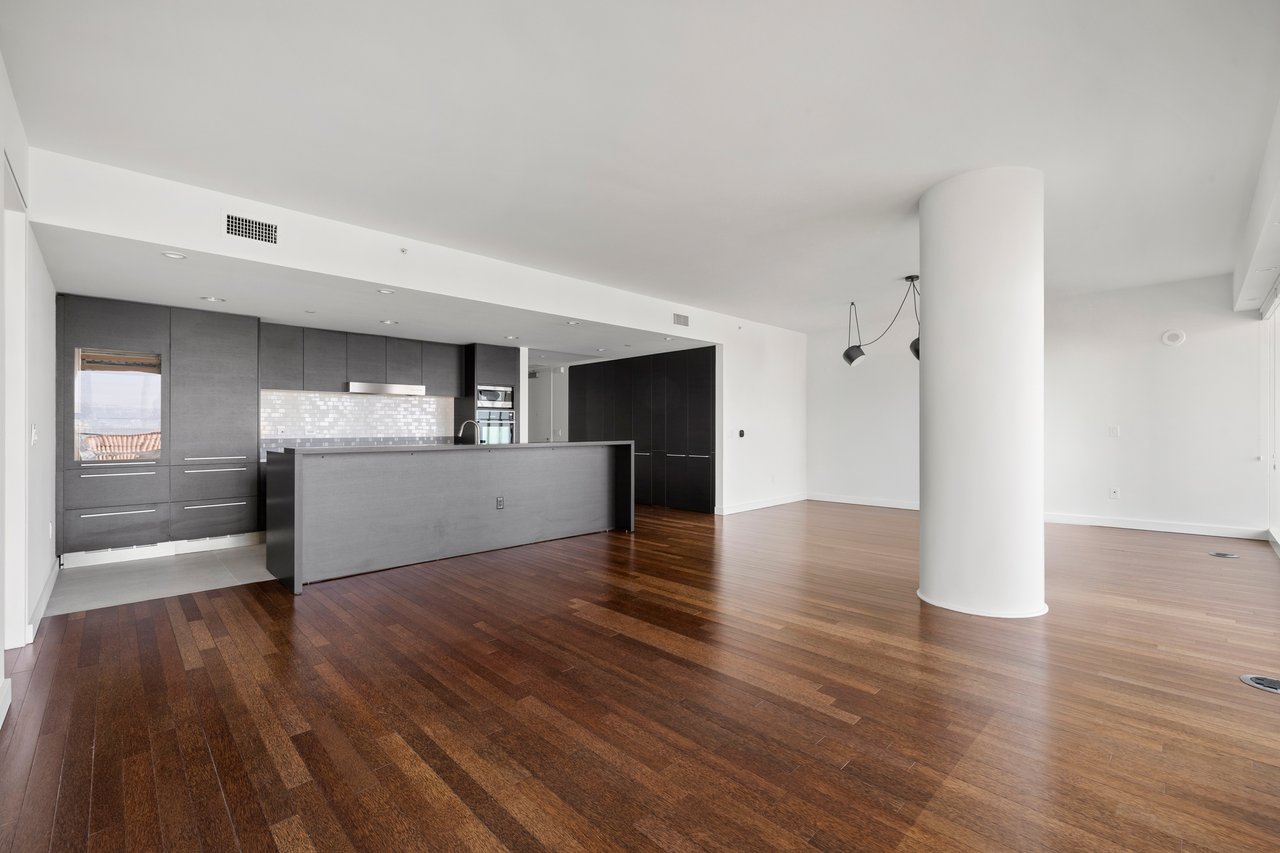 6250 Hollywood Blvd Unit: 12I