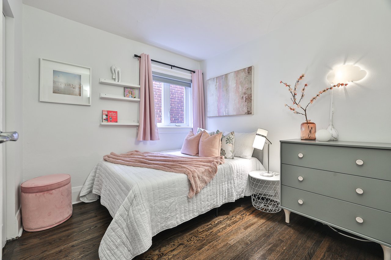 SOLD; Prime Humewood Locale!