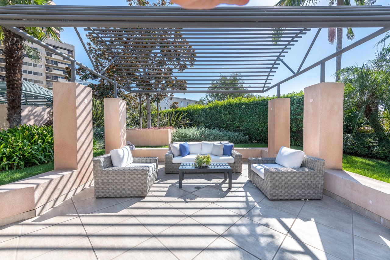 10490 Wilshire Blvd #1705