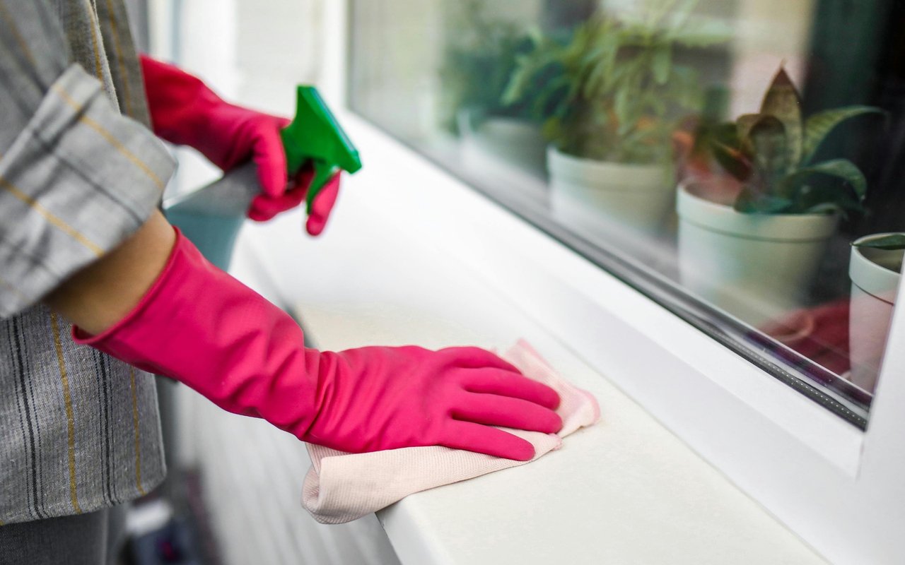 6 Easy Cleaning Tasks Homeowners Shouldn't Overlook