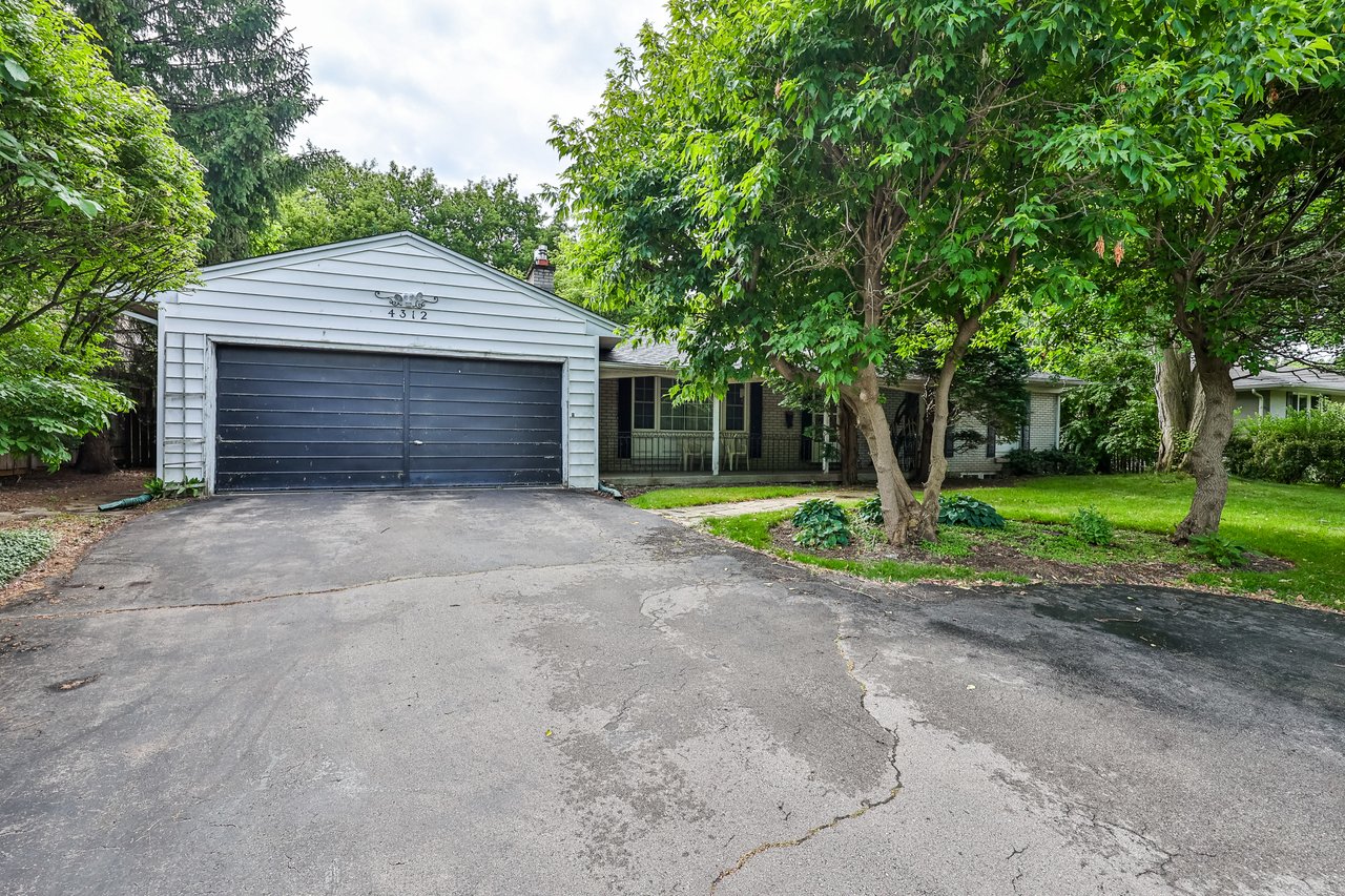4312 Lakeshore Road, Burlington