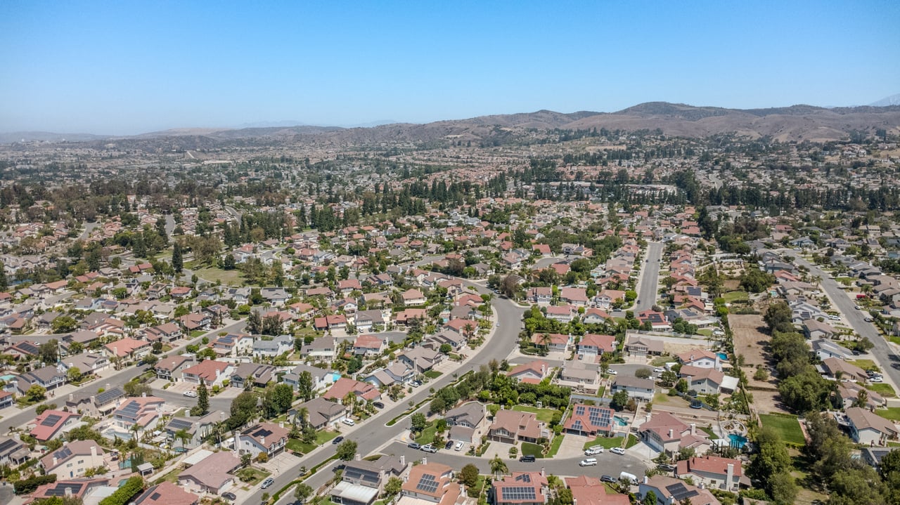 20525 Via Campanas
