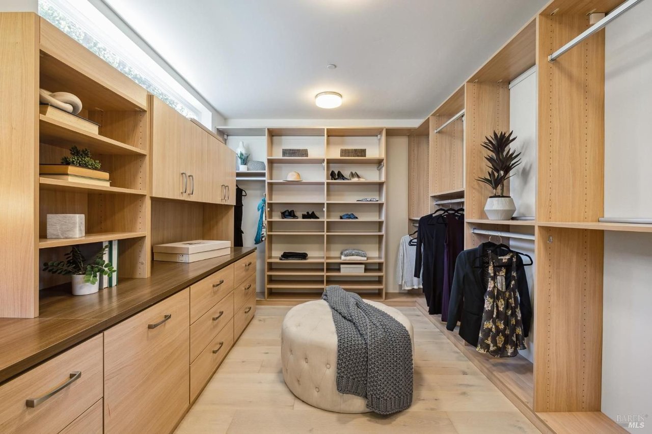 10 Tarry Rd