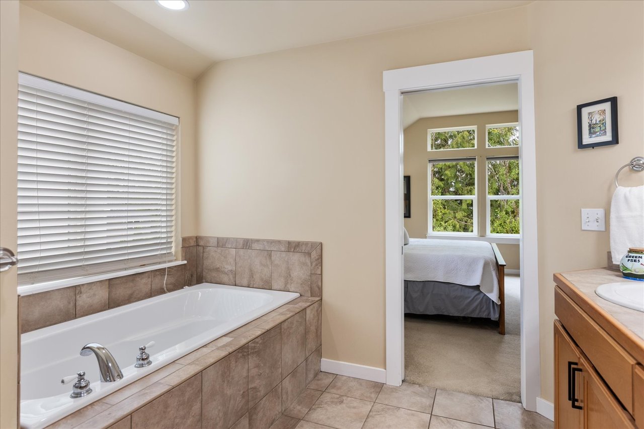 15233 273rd Drive NE