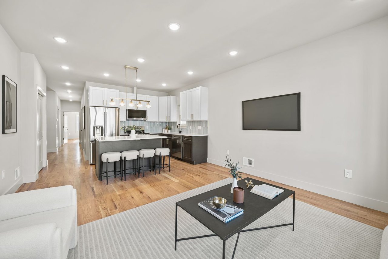 279 Pearsall Ave, Unit 1