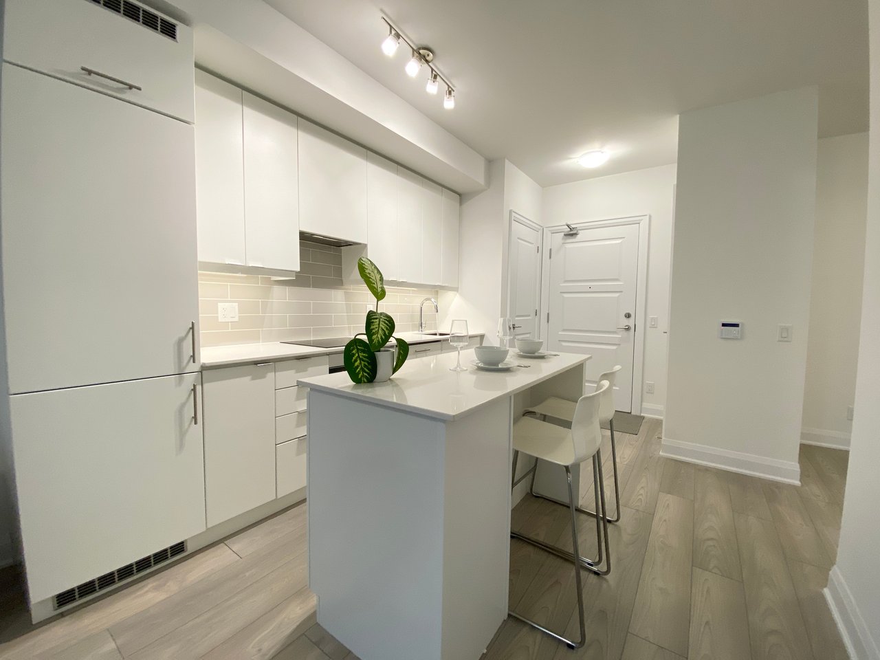 36 Elm Drive W Unit:2403