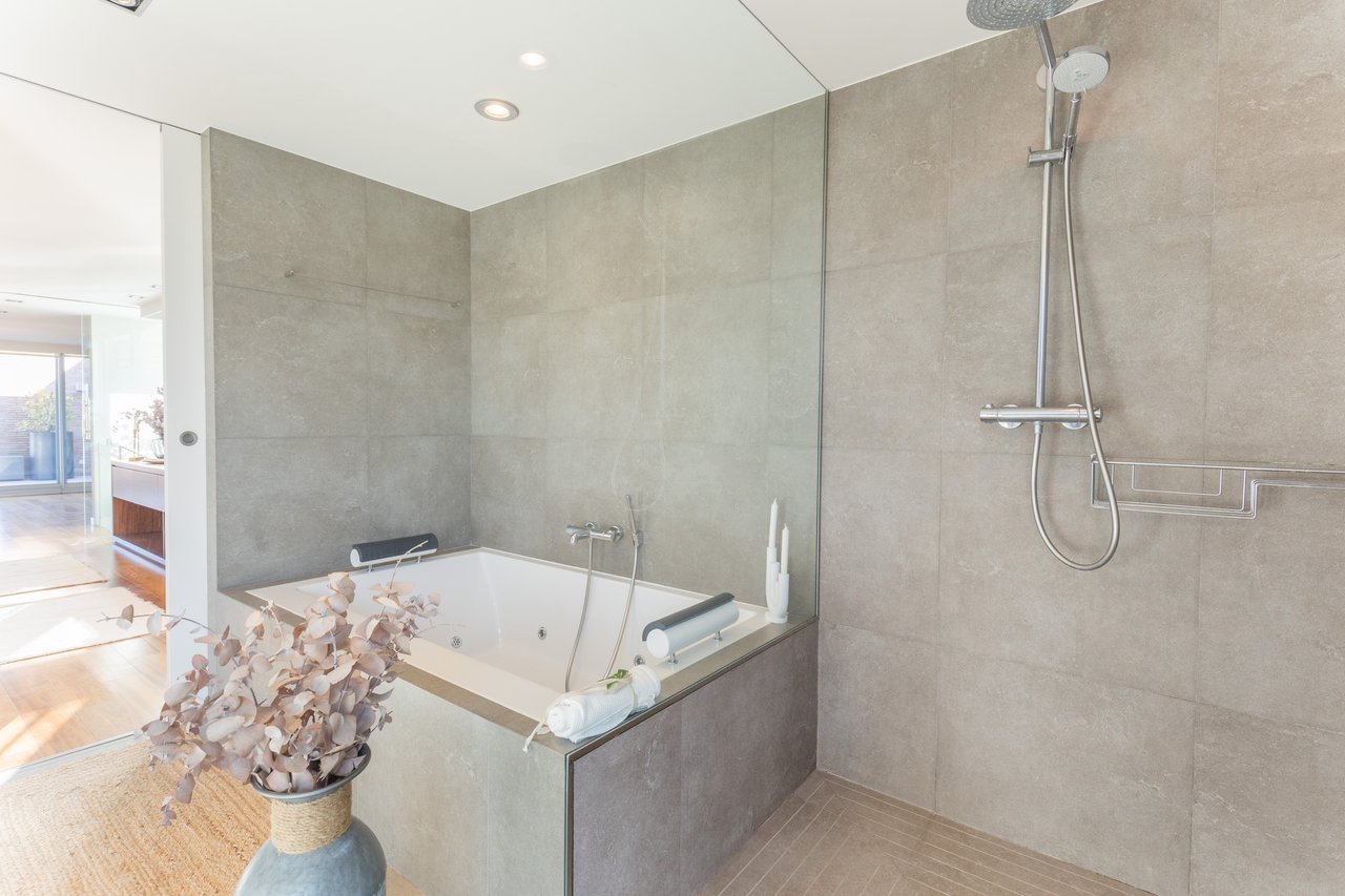 Exclusive house for sale in the centre of Sant Cugat 