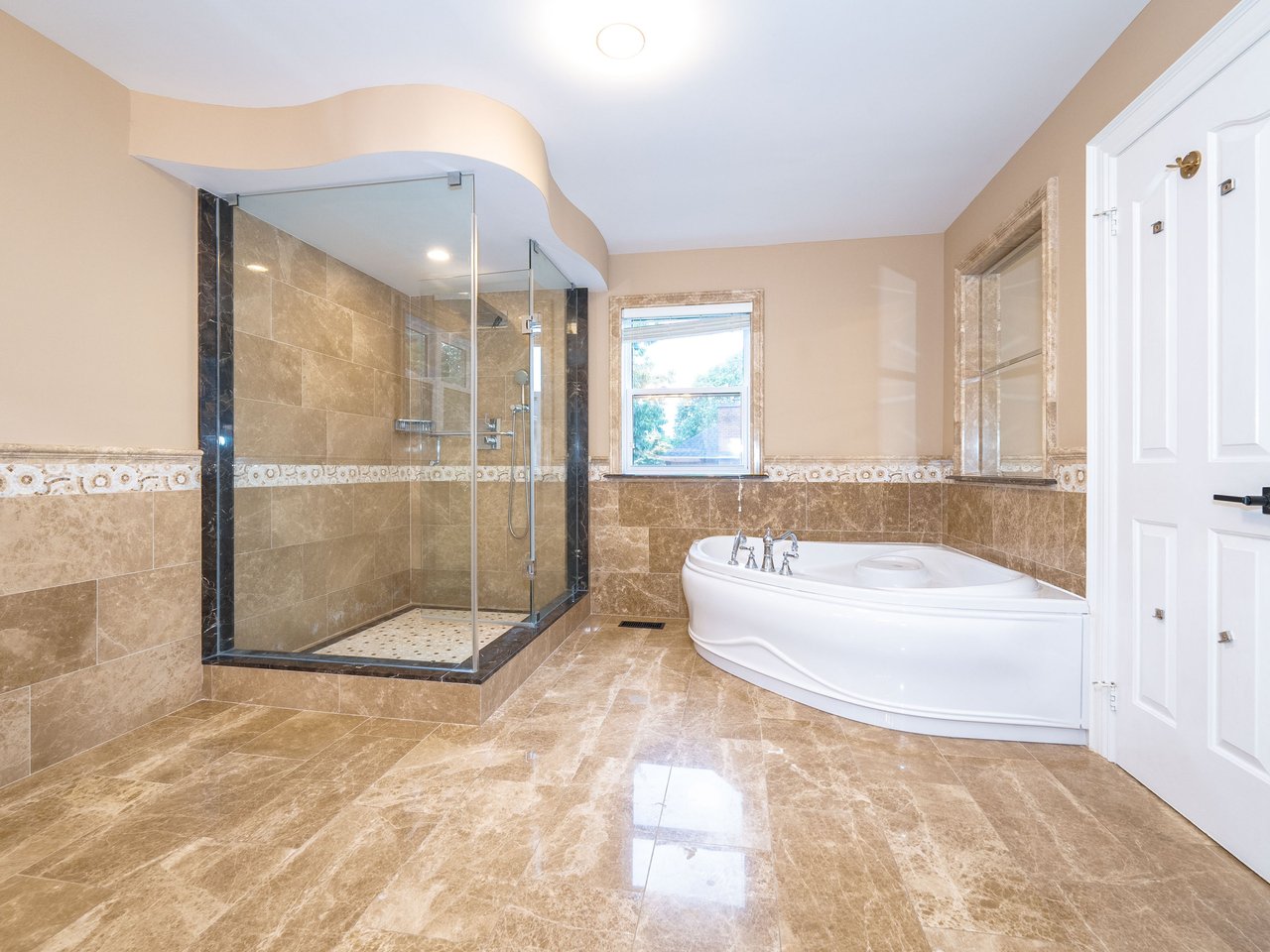 39 Montclair Rd