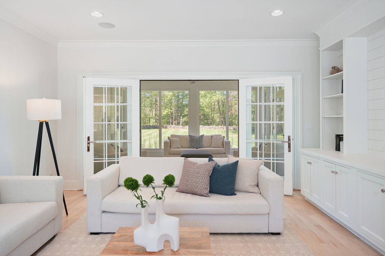 95 Narrows Road