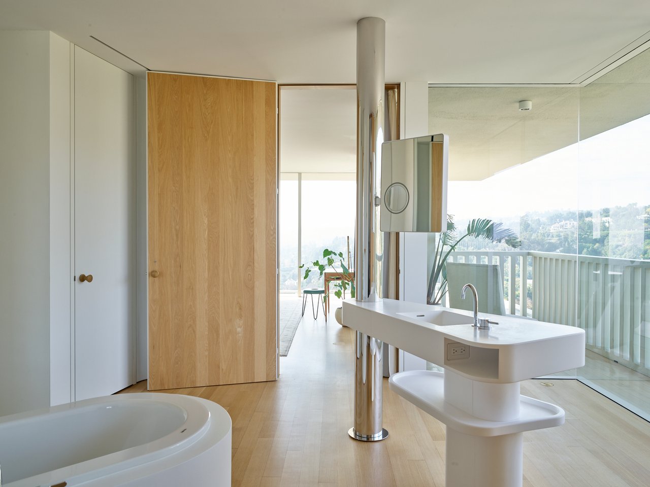 9255 Doheny Rd #2201, Sunset Strip