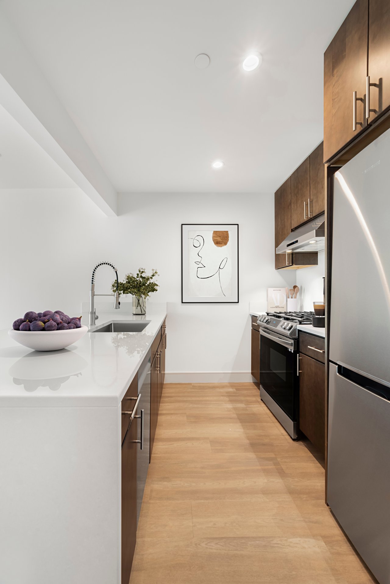 2815 35th Street Unit: 6B