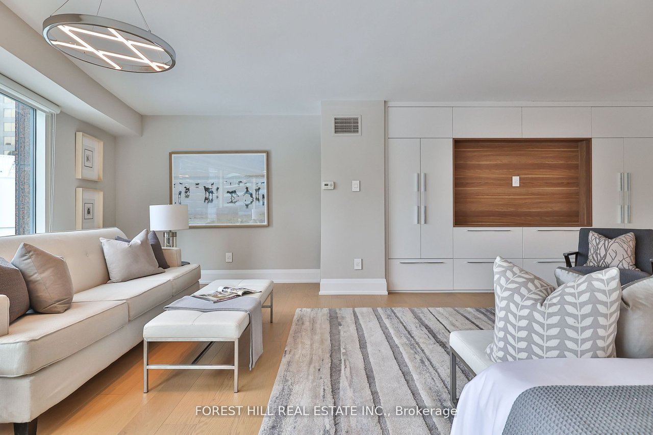 LOWER PENTHOUSE IN THE FINANCIAL DISTRICT