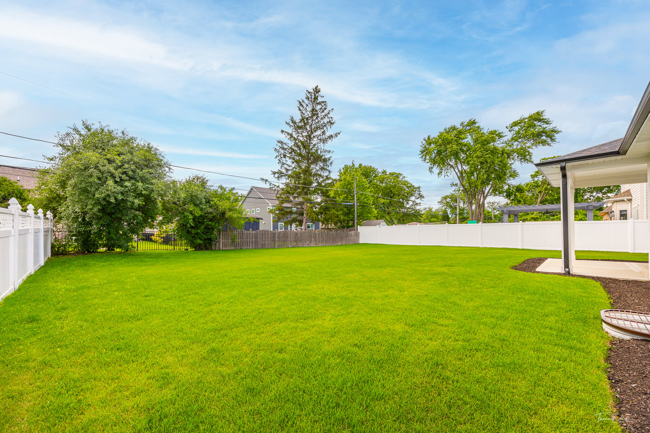 4508 Stonewall Avenue
