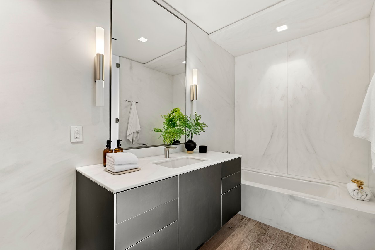 9255 Doheny Rd #1805, Sunset Strip