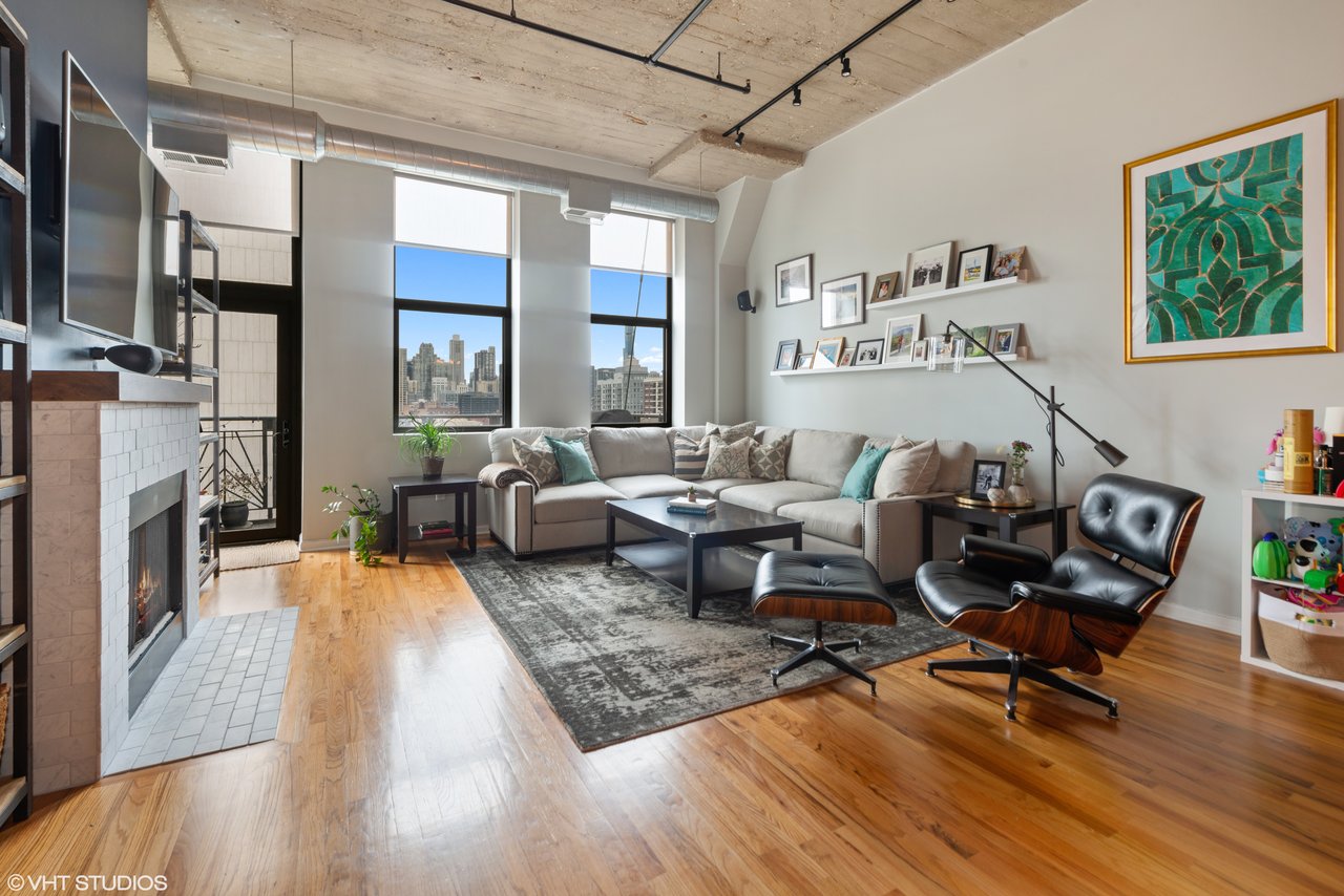  758 N Larrabee St Unit 821