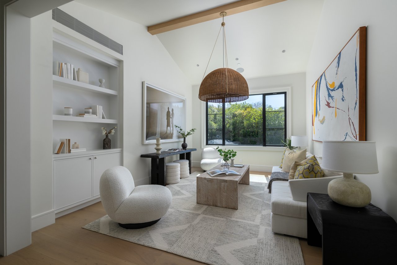 415 N Cliffwood Ave, Brentwood