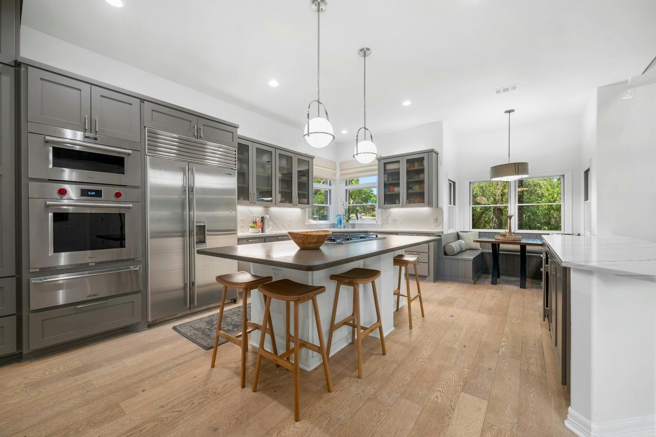 2928 Chatelaine Drive