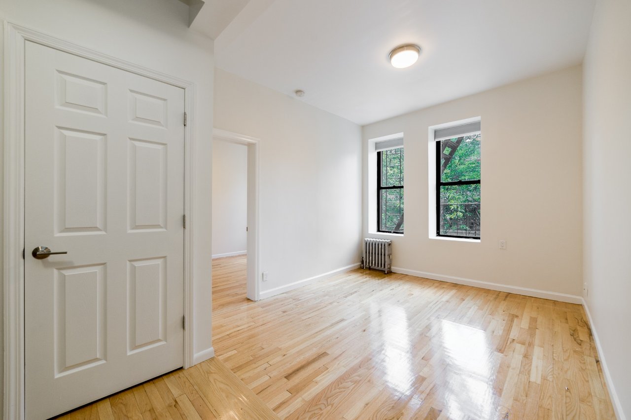 339 East 12th Street Unit: 8