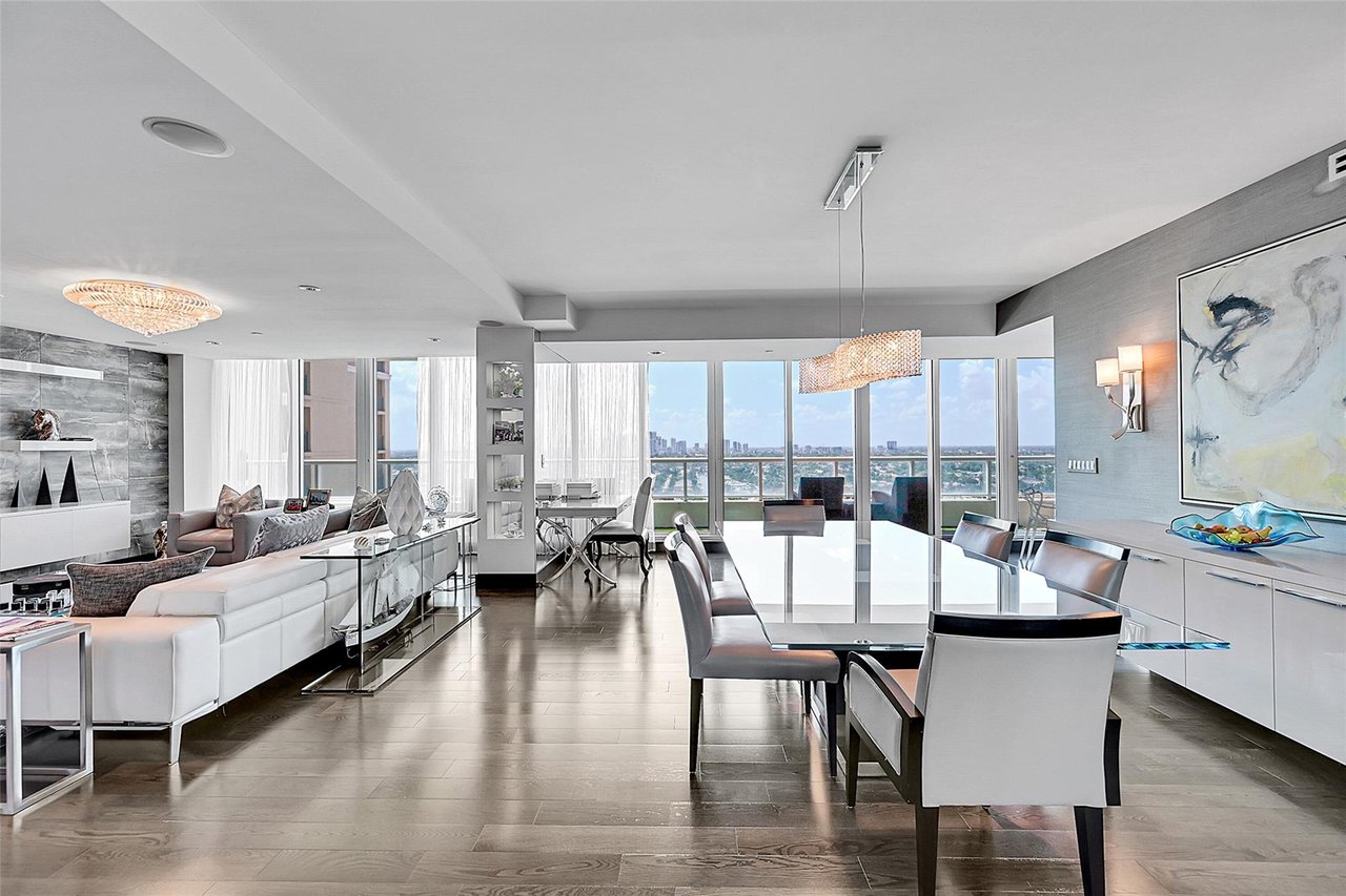1 N Fort Lauderdale Beach Blvd 1905