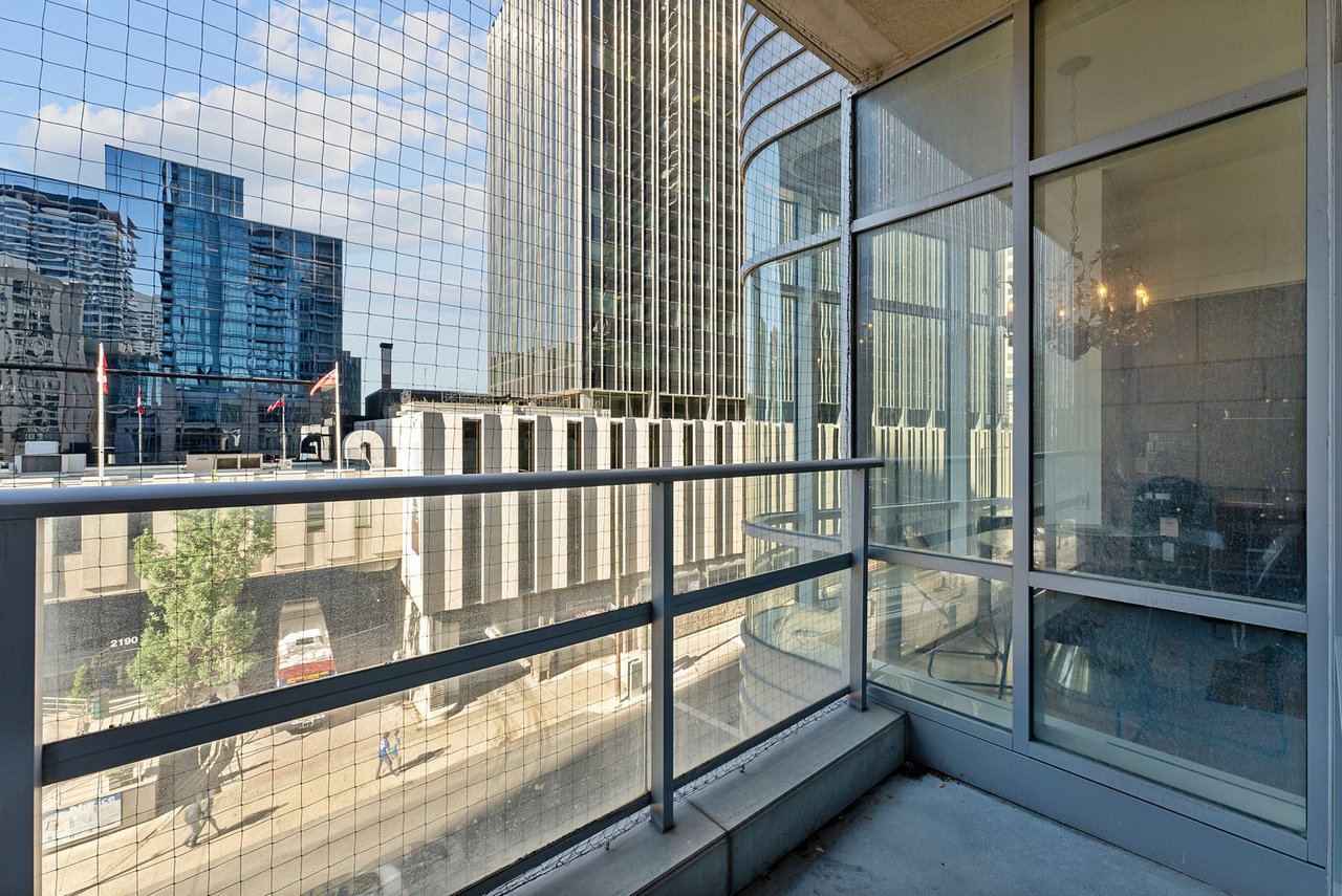 2191 Yonge Street Unit: L7