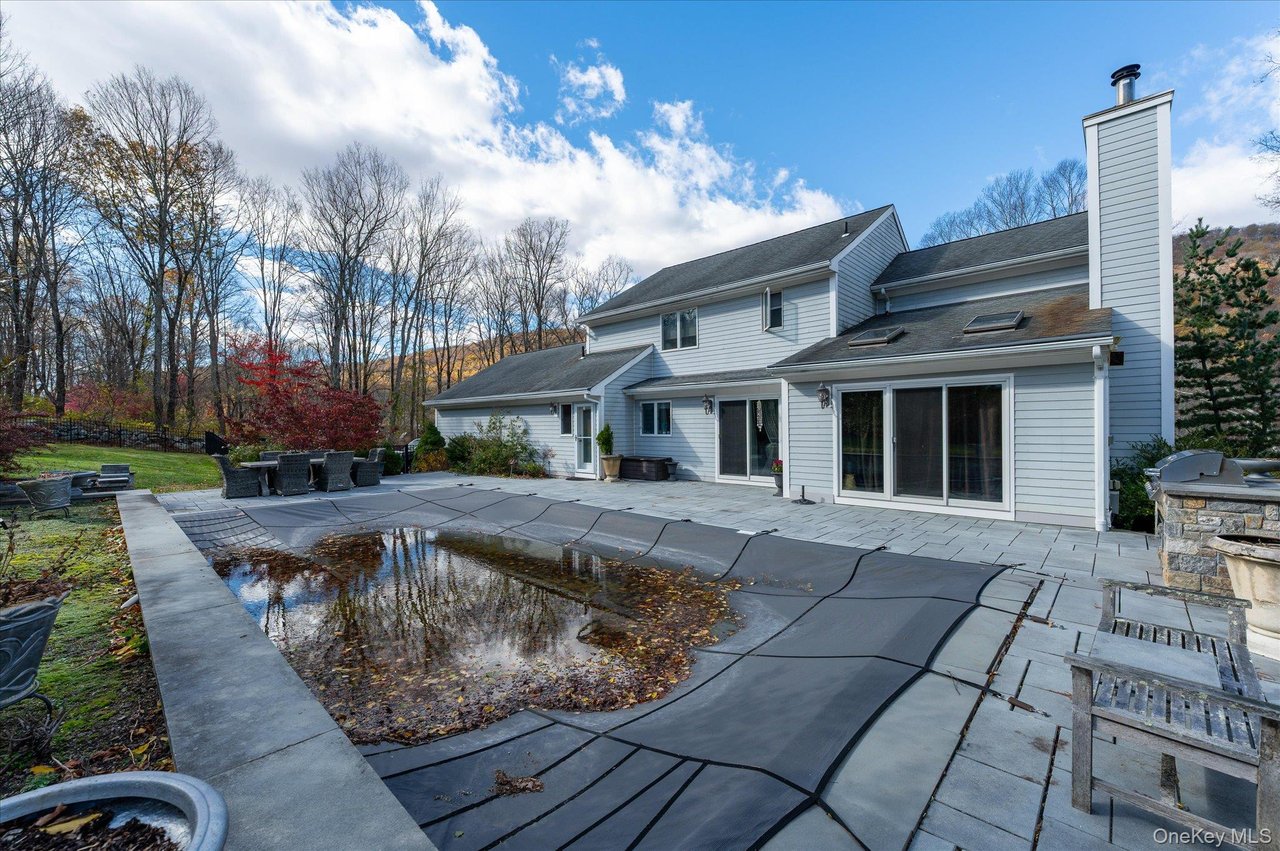 468 Peekskill Hollow Rd