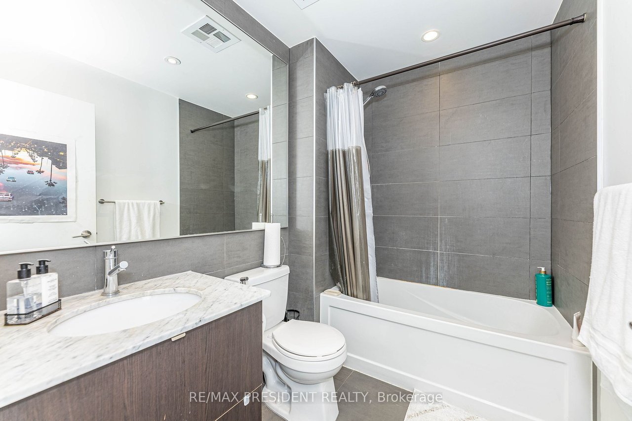 SUN-FILLED CORNER PENTHOUSE 