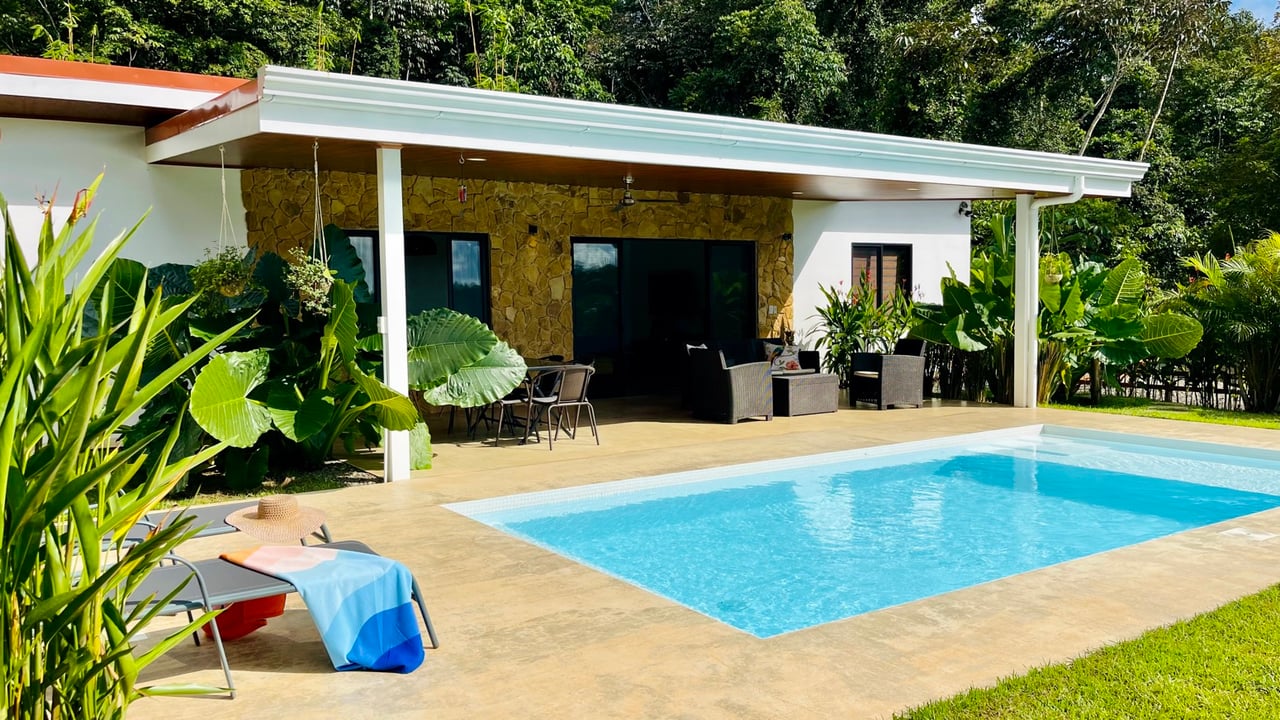 Brand New Modern Home in a Private Tropical Setting - Tres Rios