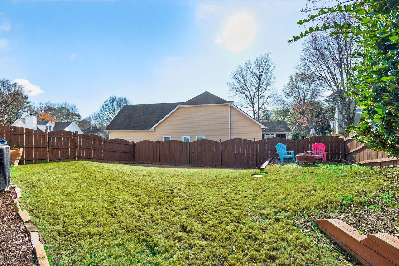 2700 Laurelwood Lane