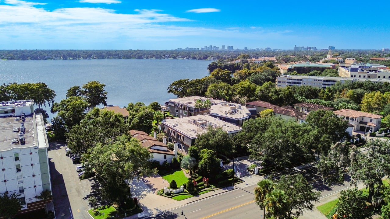 Elegant Lake Virginia Residence in Winter Park's Perle du Lac
