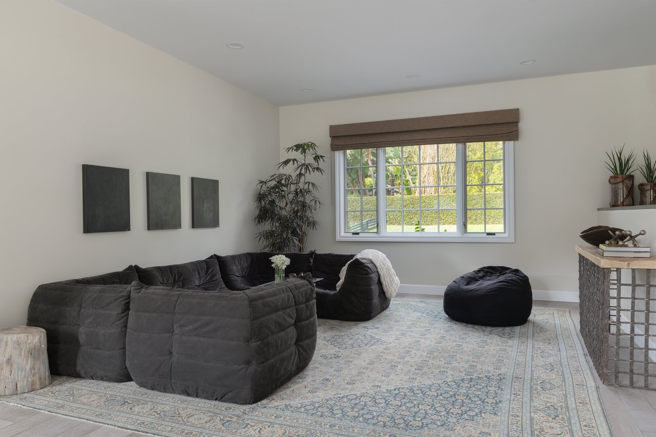 23122 Mariposa De Oro St, Malibu